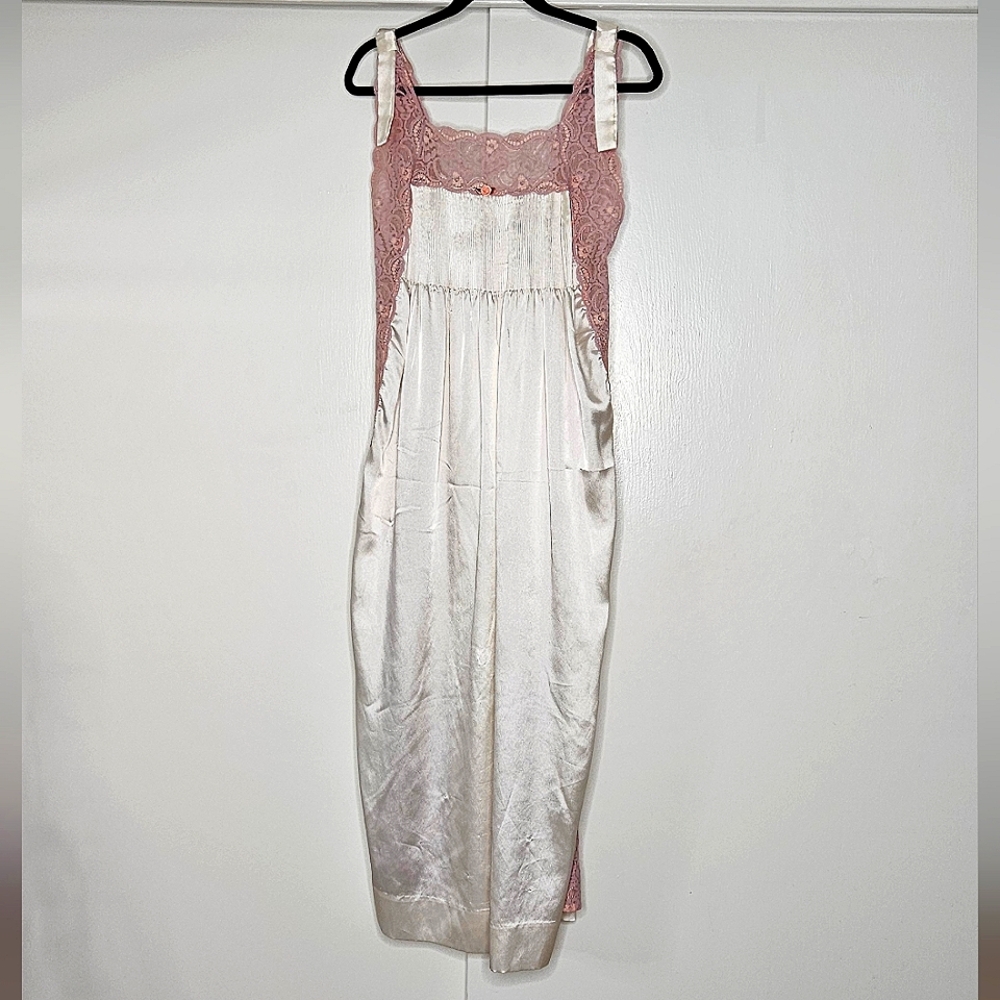 VTG LILY OF FRANCE Satin NightGown SZ S
